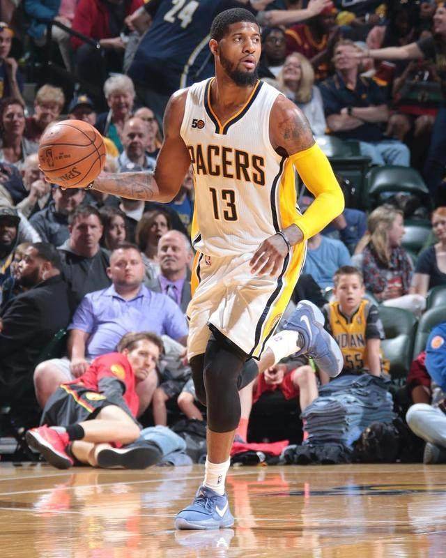 在防守端前 在防守端前